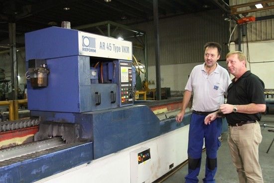 Fabrication de feuilles de faisceau de bois de chaume de bois de chaume