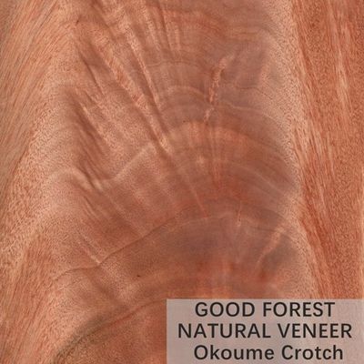 Le contreplaqué en bois naturel de placage d'Okumen a adapté l'épaisseur aux besoins du client de 0,18 - de 0.55mm