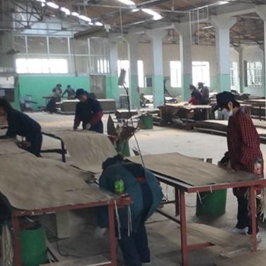 La fantaisie a recomposé le bois de chêne blanc plaquent le grain droit de H035DS pour l'artisanat