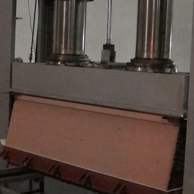 Ebony Wood Veneer machiné composé reconstitué H408 3100mm pour le Cabinet