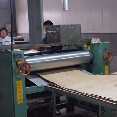 PXM-L5.2N Veneur artificiel de bois allongé Taille 3100 mm, dimensions étendues sur mesure, fourniture en vrac pour la production de panneaux