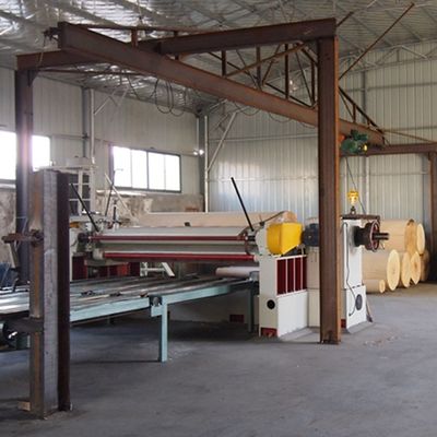 0.5mm feuille de placage en bois d'orme pour panneaux sophistiqués 2500-3100mm allongé coupe de quart de couleur de marron