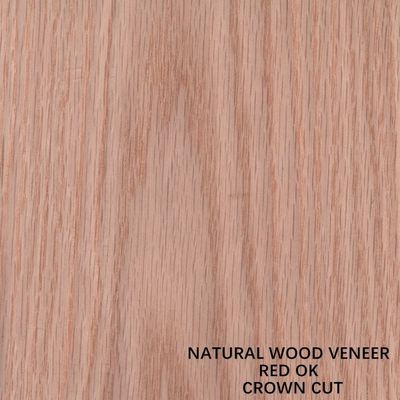 La couronne a coupé le placage en bois de chêne rouge de la catégorie 0.5mm du grain D.C.A. pour le visage et la porte de meubles