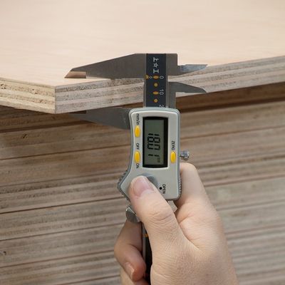 MDF couronne de grain de bois de chêne rouge