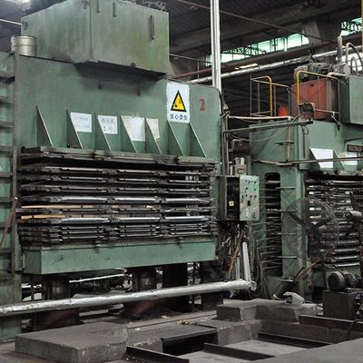 Le grain de groupe de contreplaqué de Bubinga de fantaisie de haute qualité pour la décoration 2440/2745/3050mm d'hôtel a rallongé l'usine de la Chine de taille