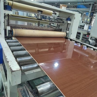 Le bois naturel fait face d'hickory plaquent le grain droit bicolore spécial 2440/2745mm
