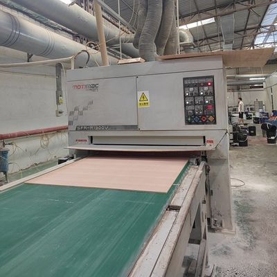 Un Normal Eucalyptus Fiddleback figuré fantaisie contreplaqué panneau MDF 3/5/9/12/15/18/25/30mm épaisseur