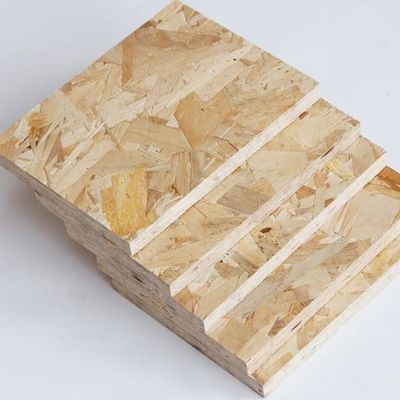 OSB2 Trois couches avec pin radiate 2745 mm de longueur pour le panneau de support de charge