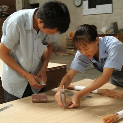 L' argent Sapele Pommele Fabriqué en bois Façade personnalisée pour la face du cabinet