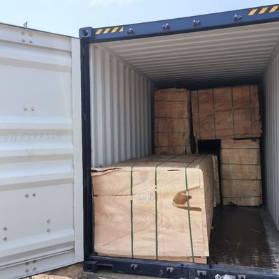 2440*1220 Pièce entière Fabrique de placage de bois de l'Okumé au Gabon 0,2 mm - 0,4 mm