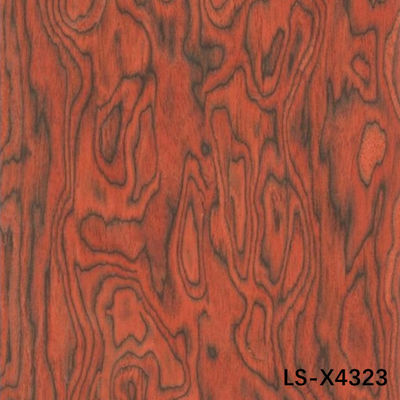 Couleur rouge 2500-3100 mm Veneur en bois d'ingénierie pour meubles