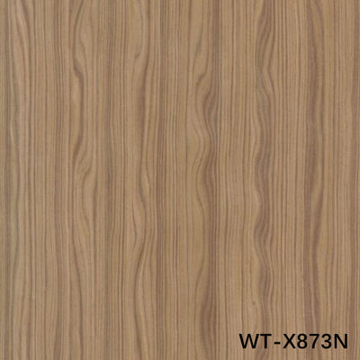 Placage en bois artificiel moderne en noyer américain naturel, taille standard 2500*640mm, personnalisé pour la face de porte