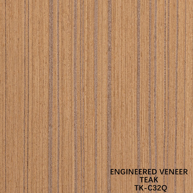 Quartier de coupe de placage de teck conçu 2500 * 640 mm taille normale grain droit pour la décoration de l'hôtel