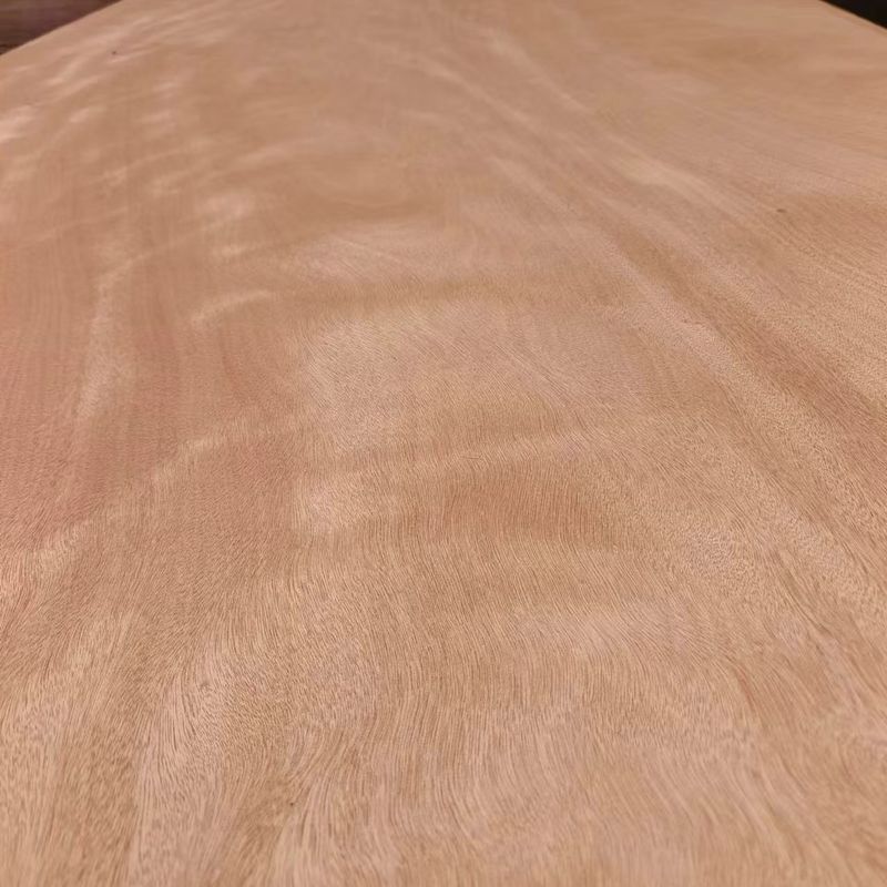 2440*1220 Pièce entière Fabrique de placage de bois de l'Okumé au Gabon 0,2 mm - 0,4 mm