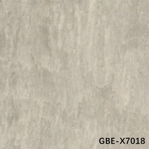 Couleur populaire Placage de bois d'ingénierie 0.45mm Qualité d'exportation professionnelle GBE-X7018