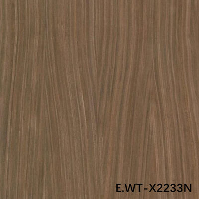 Finition de haute qualité de faisceau de bois de construction de noix européenne E.WT-X2233N Quarter Cut Grain droit 0,6 mm Pour l'intérieur de la voiture OEM